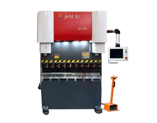 豐科機械創(chuàng)新純電伺服折彎機，乘勢折彎機節(jié)能環(huán)保新時代? 